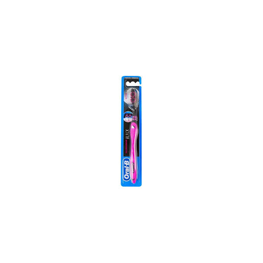 Зубна щітка Oral-B чорна